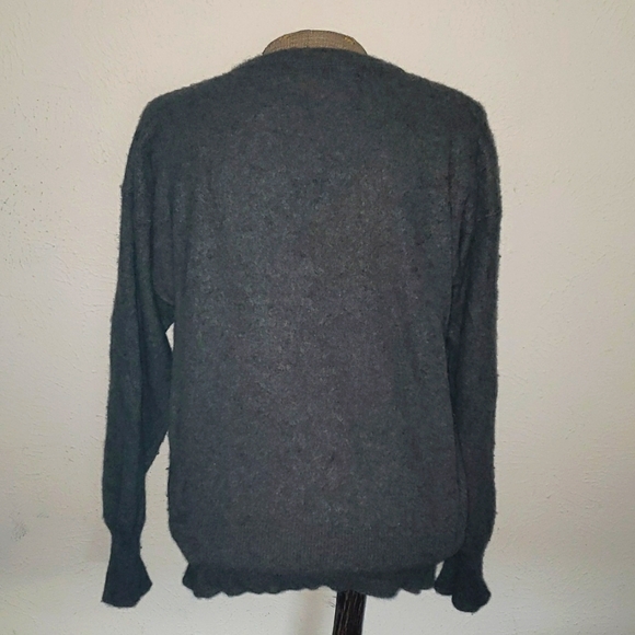 Neiman Marcus 100%Cashmere Grey Crewneck Sweater sz L - Picture 3 of 5